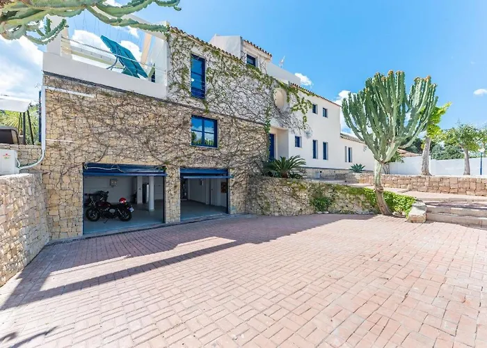 Villa Lucentum